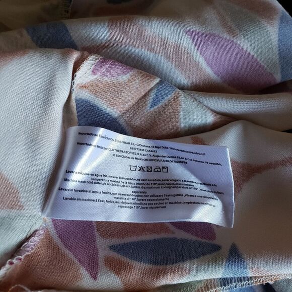 Compania Fantastica Estampado Floral Ruffle Hem Round Neck Blouse Women's Small - Picture 9 of 9